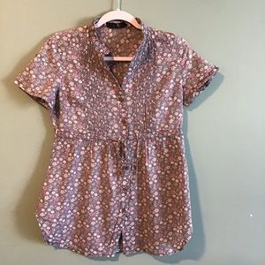 J. R. Smocked floral top size M preowned